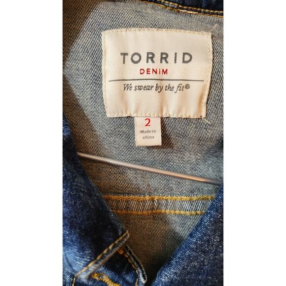 Torrid Denim Short Jean Jacket Womens Size 2 Blue Button Up (Size Plus 18-20) - Picture 12 of 13